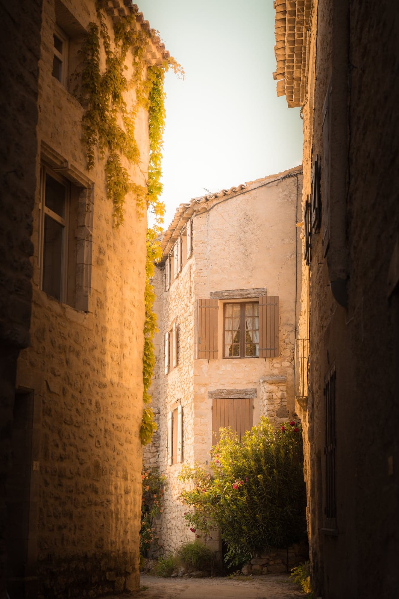 A Provençal alley at golden hour